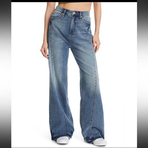 Frayed Denim - Frayed Seamed Wide Legs Stylish Women's Jeans